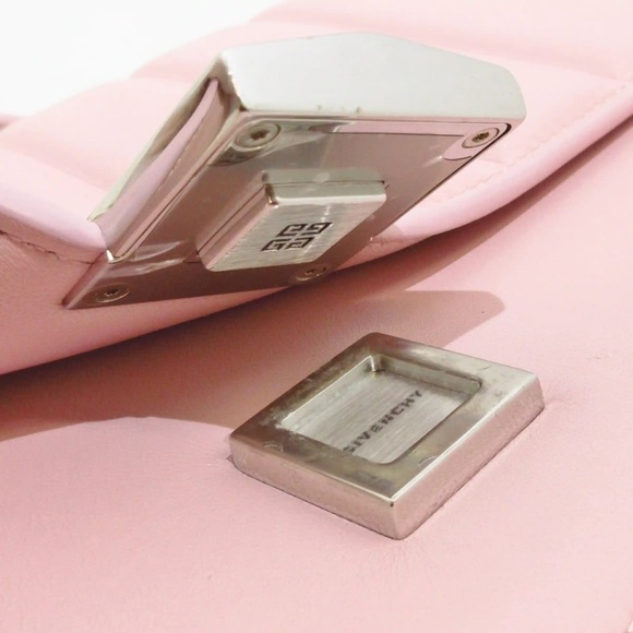 GIVENCHY MEDIUM 4G BAG IN PADDED LEATHER WITH CHAIN - Picture 13 of 14